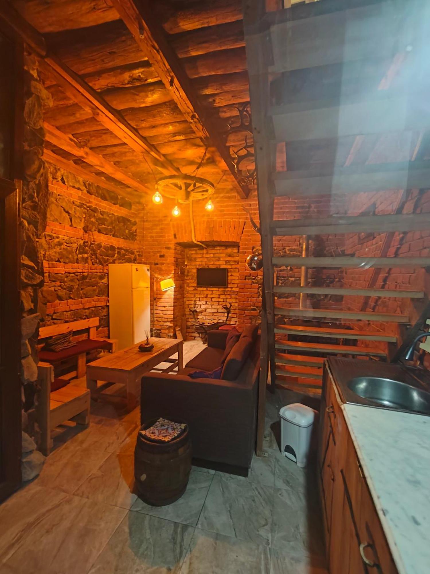 Ambience Hostel & Apartments Tbilisi Exteriör bild